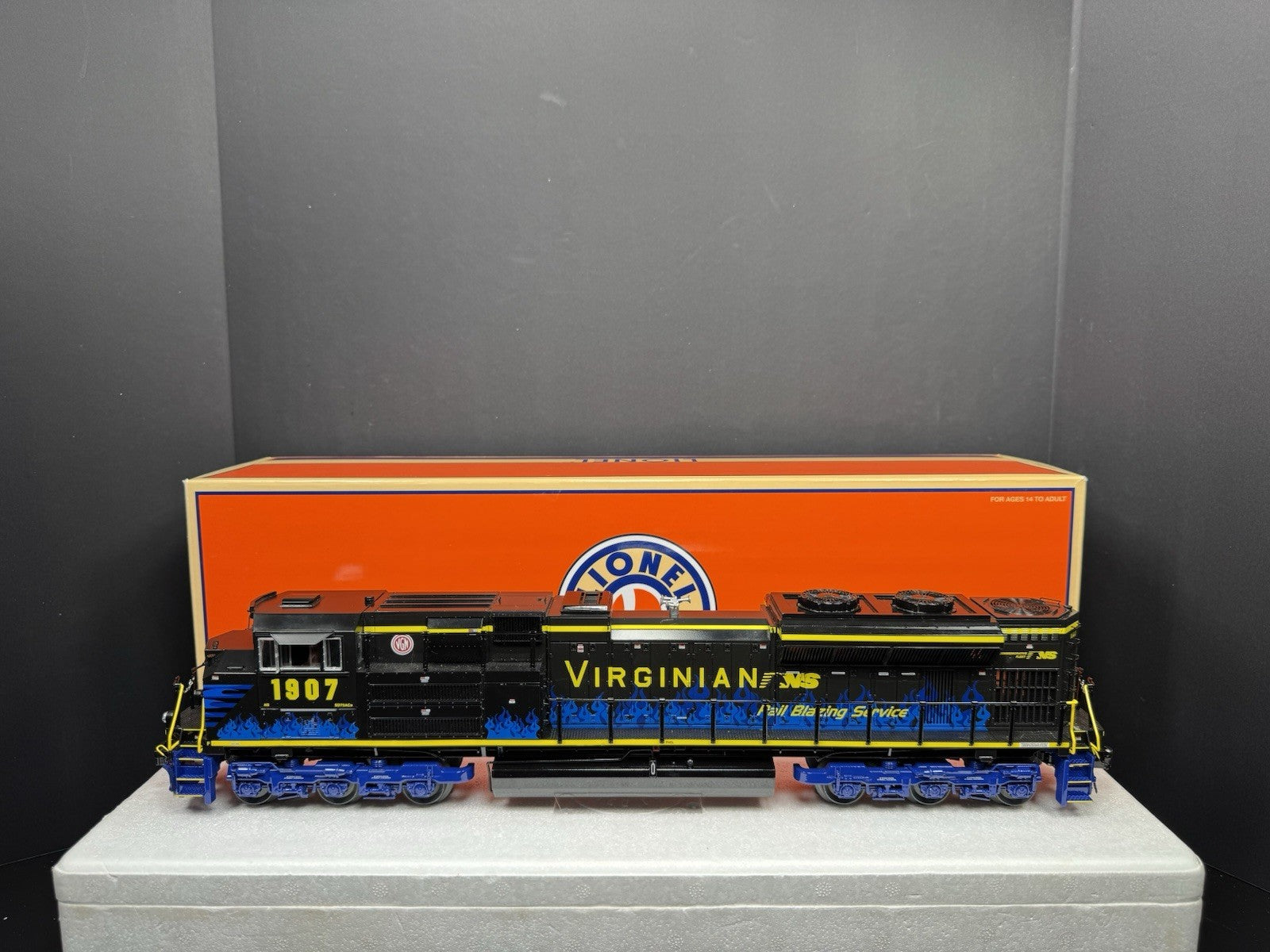 Lionel LEGACY 6-28333 NS heritage Virginian SD70ACe diesel engine #1907 LNIB0