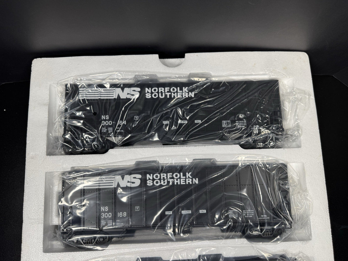 MTH 20-97068 Norfolk Southern NS coke hopper 4-car set LNIB2