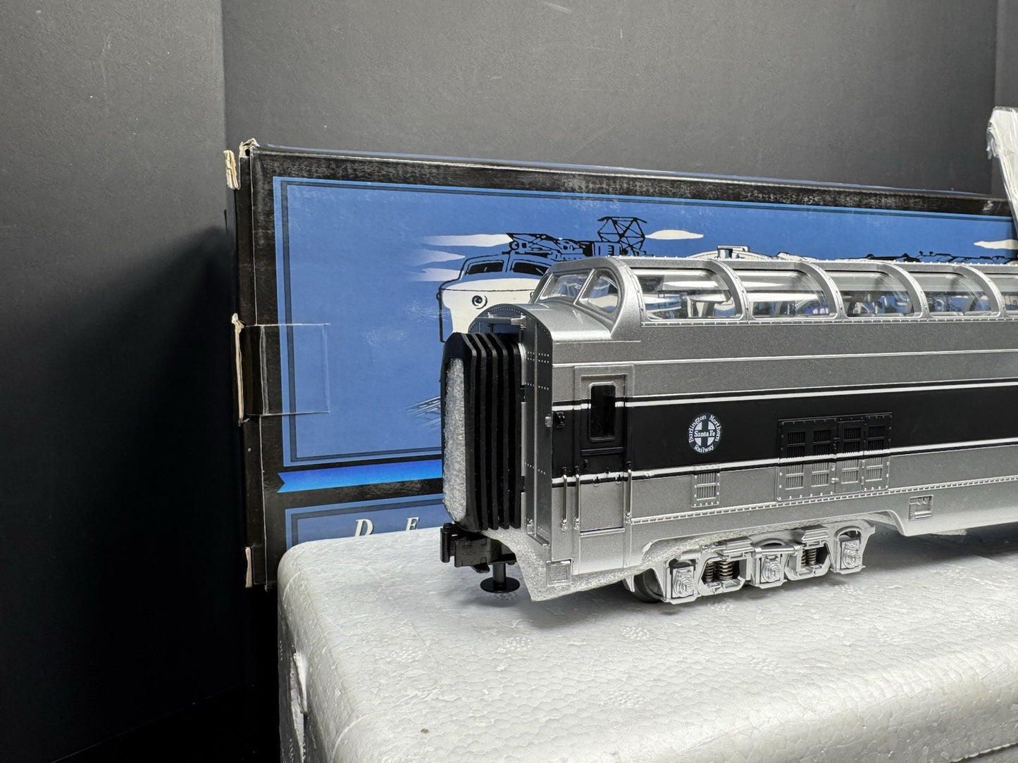 MTH 20-80004F BNSF 70' full-length vista dome passenger car #3602 LNIB5