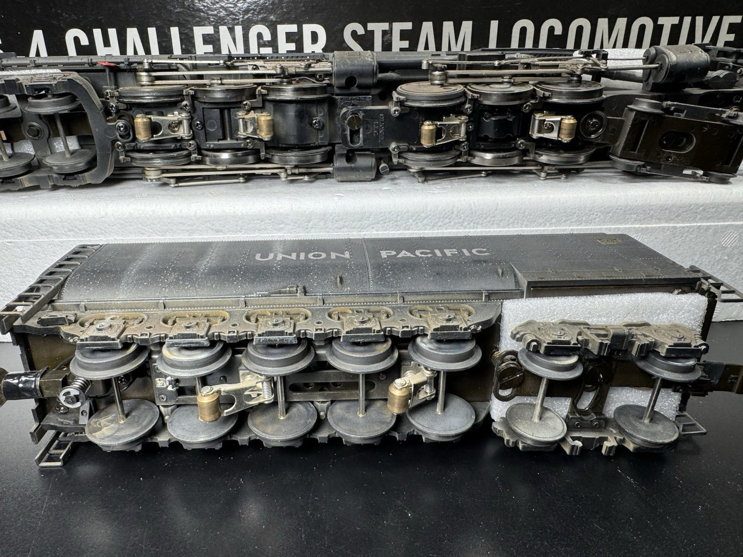 Lionel VISIONLINE 6-11220 Union Pacific 4-6-6-4 Challenger steam engine #3989 LN15