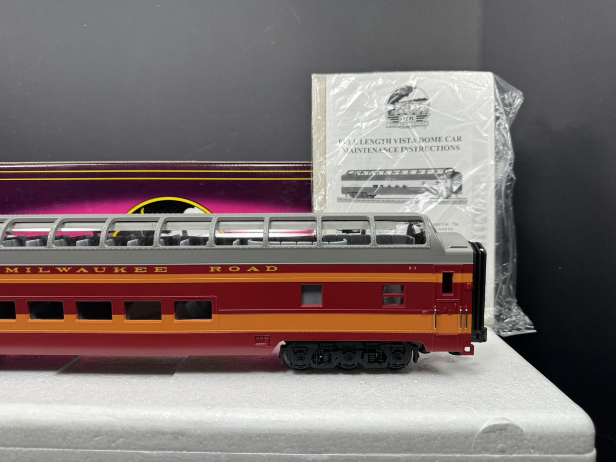 MTH 20-6752 Milwaukee Road 70' full-length vista dome passenger car #53 EX8