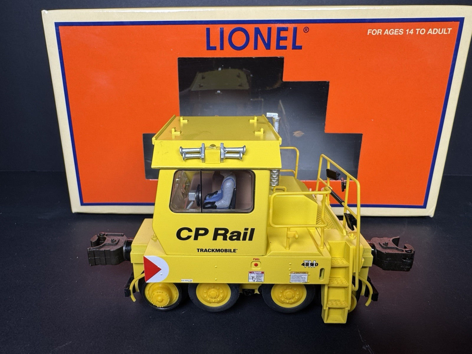 Lionel 6-28450 TMCC Canadian Pacific CP Rail trackmobile LNIB2