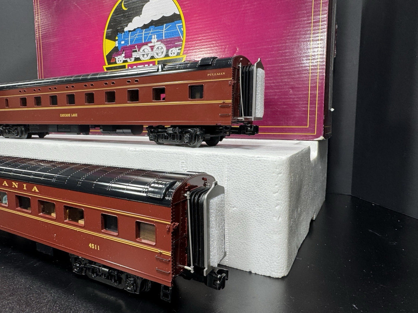 MTH 2064096 Pennsylvania PRR 70' sleeper diner passenger 2car set LNIB4
