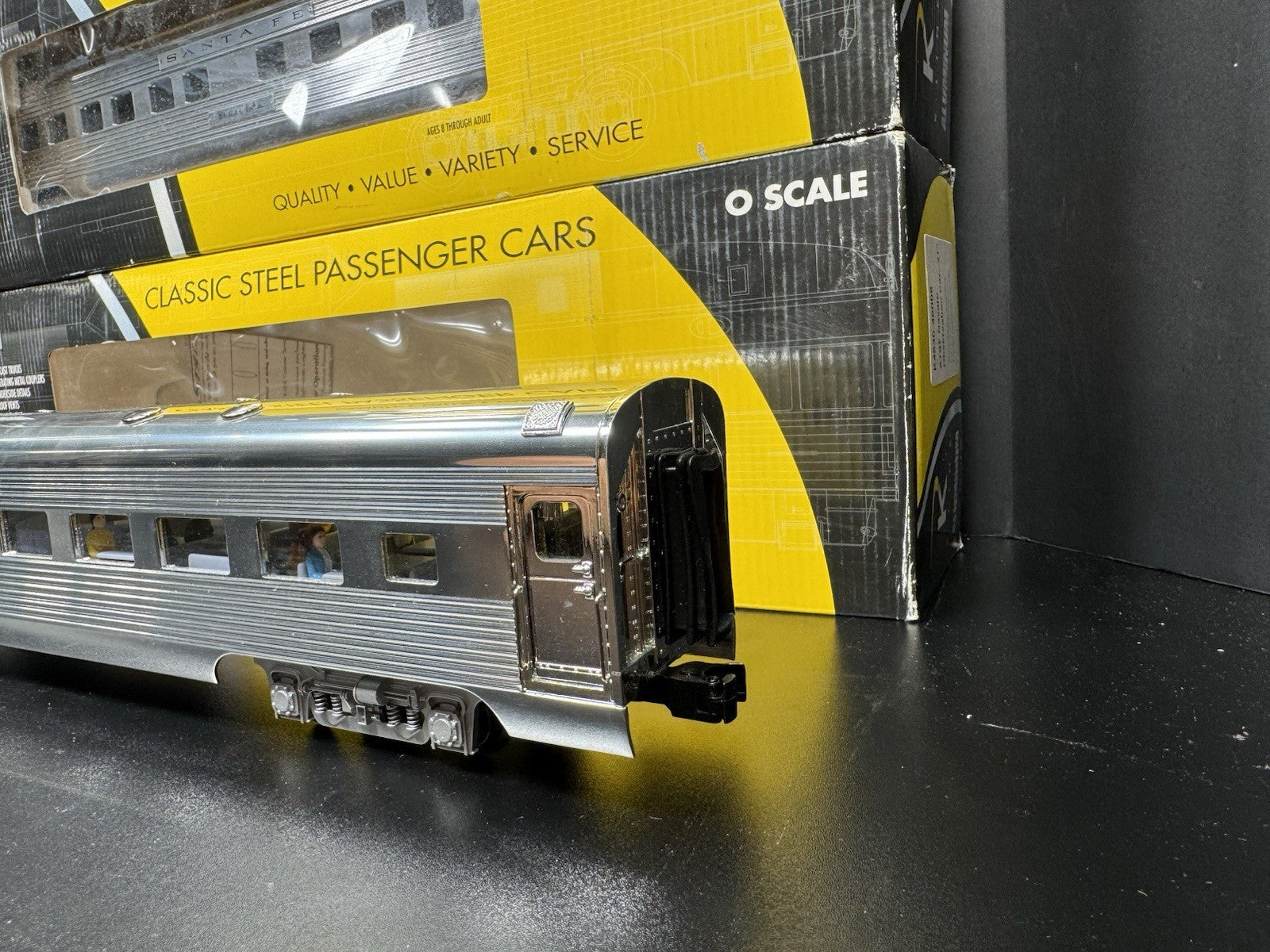 K-Line K-4630P Santa Fe Super Chief 21" aluminum passenger 4-car set LNIB9