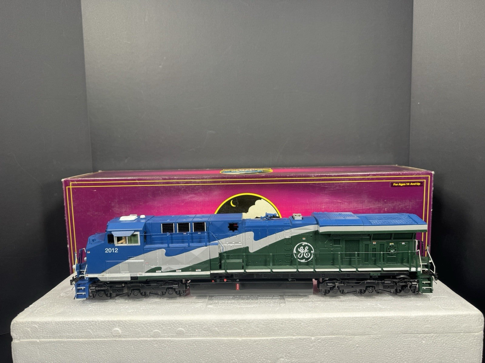 MTH 20-20313-1 General Electric GE Demonstrator ES44AC diesel engine #2012 PS35