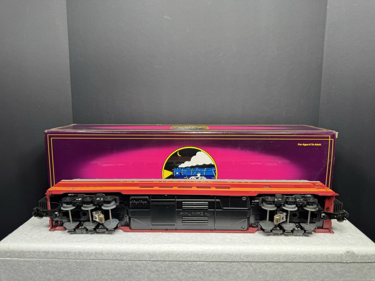 MTH 20-6772 Milwaukee Road 70' full-length vista dome passenger car LNIB8