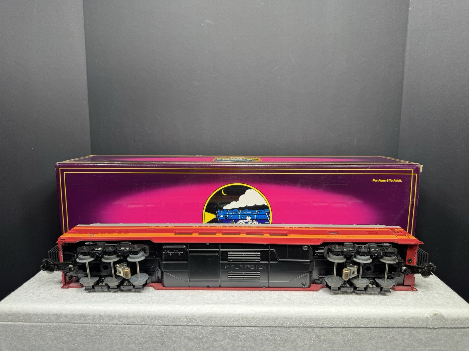 MTH 20-6772 Milwaukee Road 70' full-length vista dome passenger car LNIB8