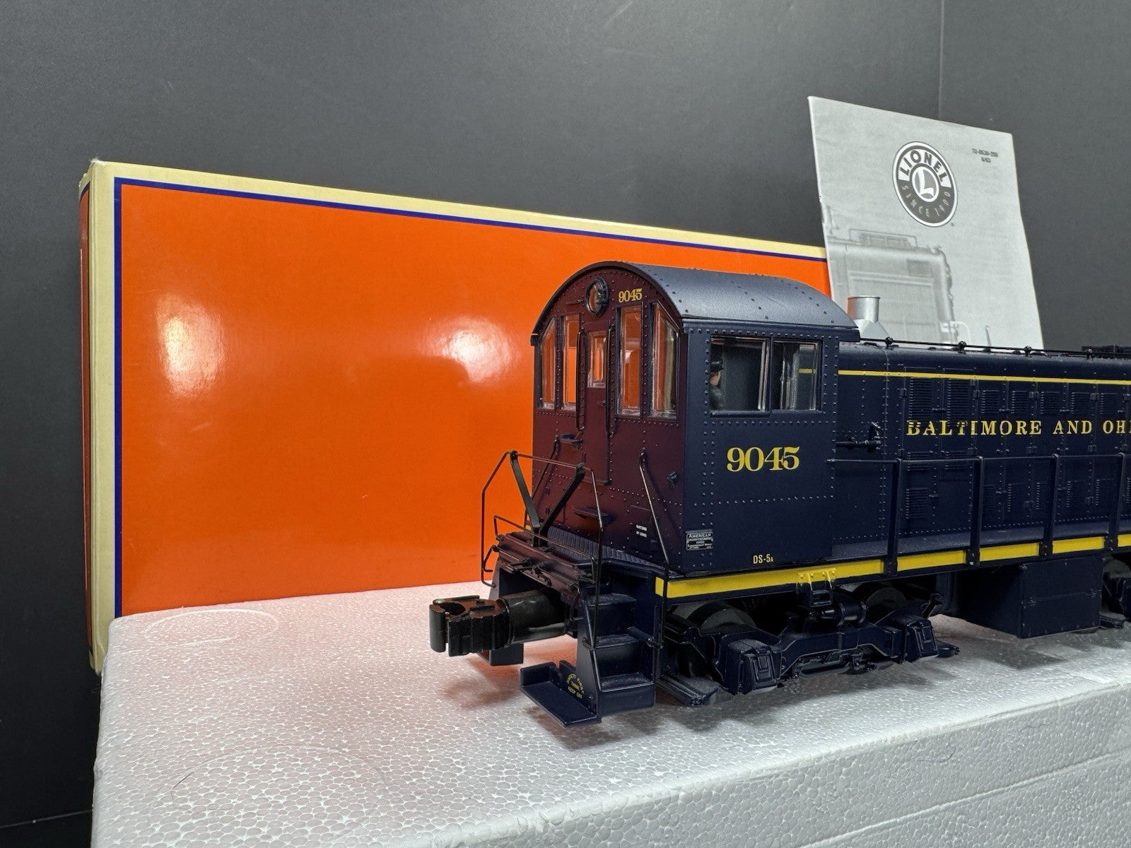 Lionel 6-28539 TMCC Baltimore & Ohio B&O S-2 diesel switcher engine #9045 LNIB5