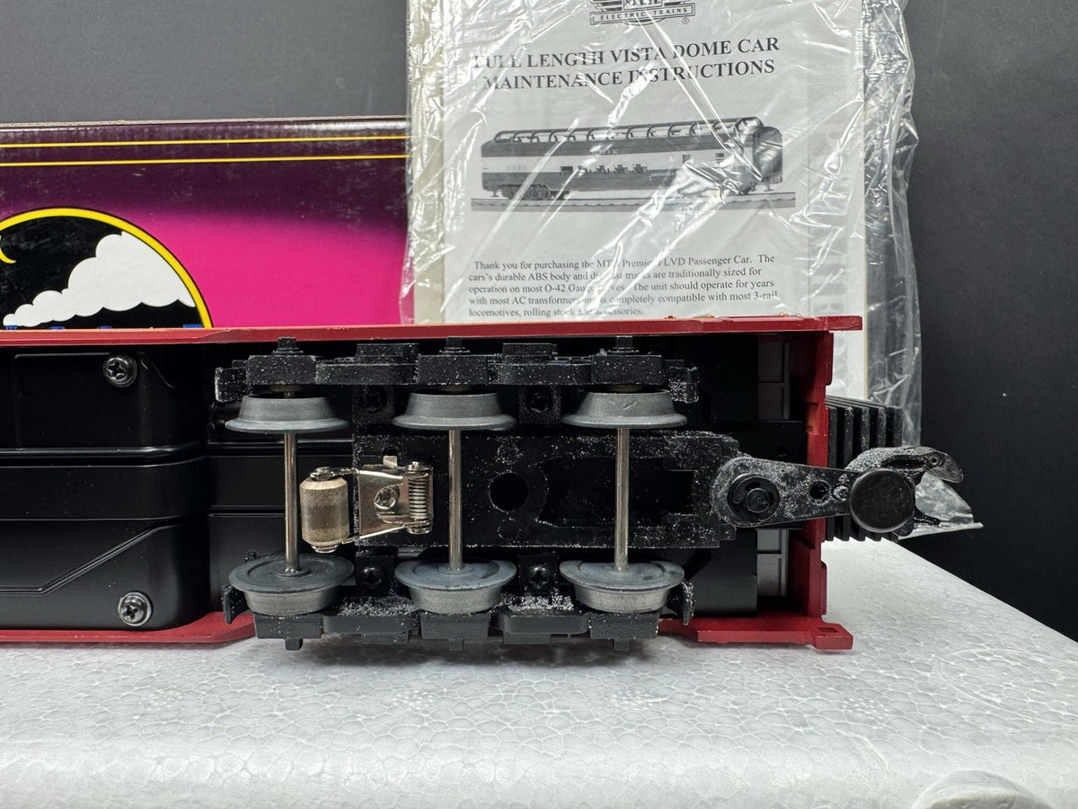 MTH 20-6752 Milwaukee Road 70' full-length vista dome passenger car #53 EX12