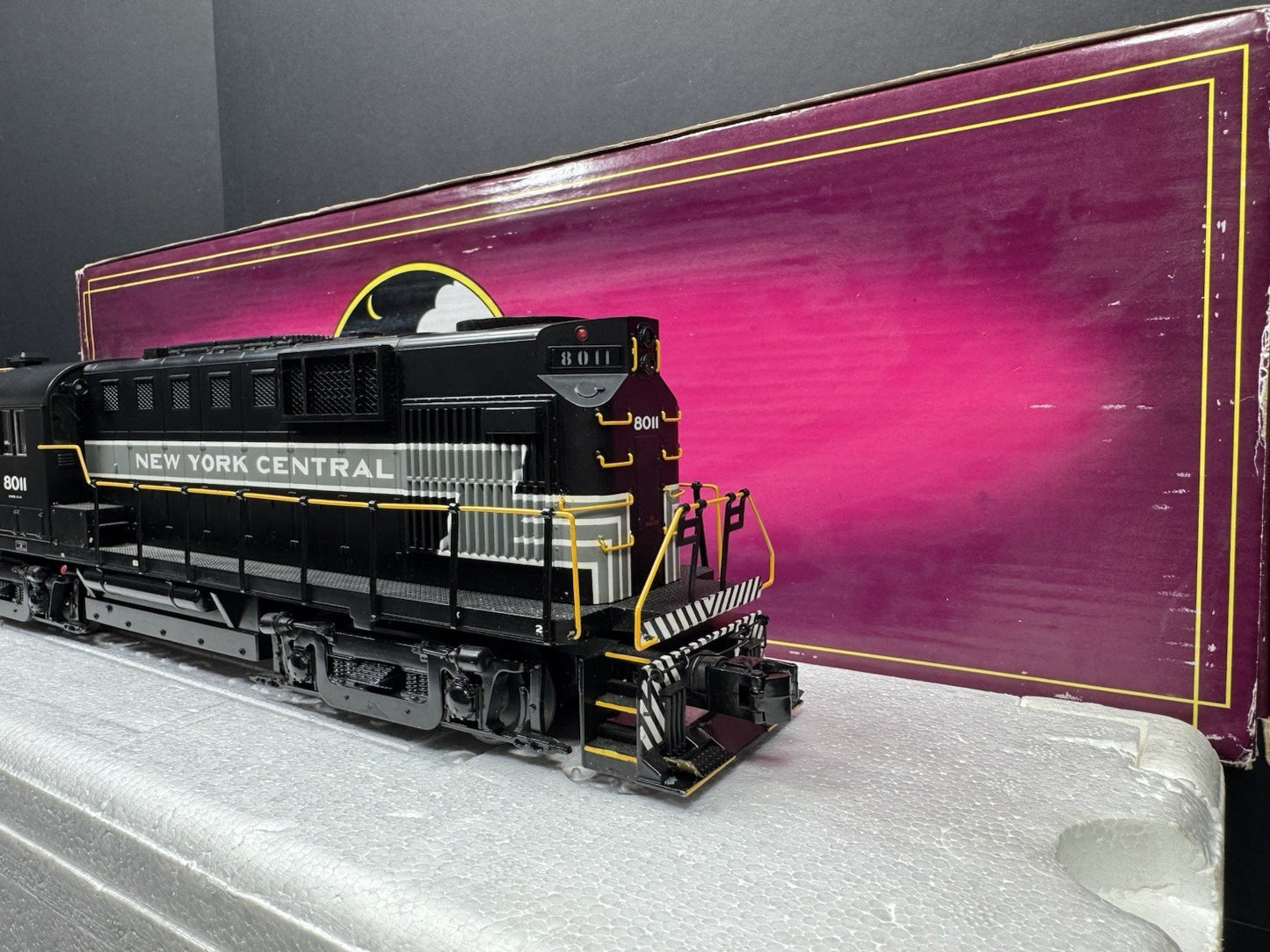 MTH 20-20213-1 New York Central NYC RS-11 high hood diesel engine #8011 PS3 EX4