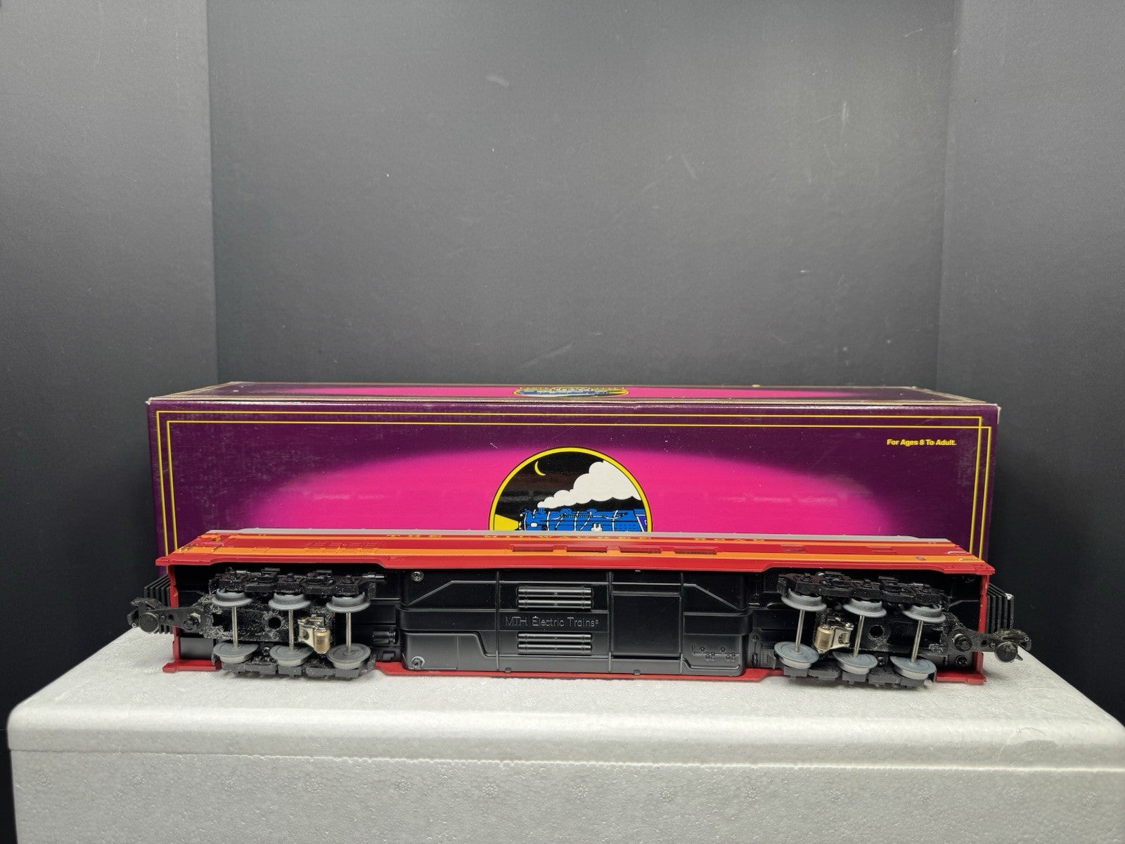 MTH 20-6752 Milwaukee Road 70' full-length vista dome passenger car #53 EX10