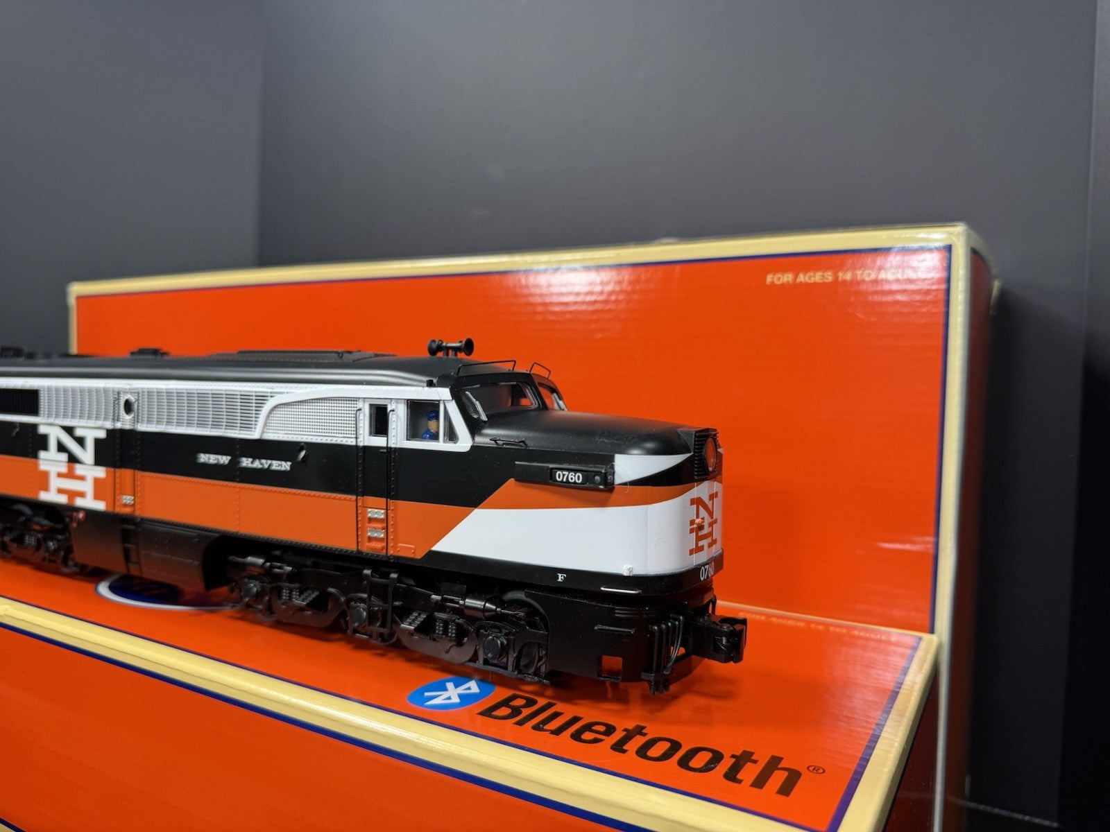 Lionel LEGACY 2133410 New Haven NH Alco PA diesel engine AA set LNIB8