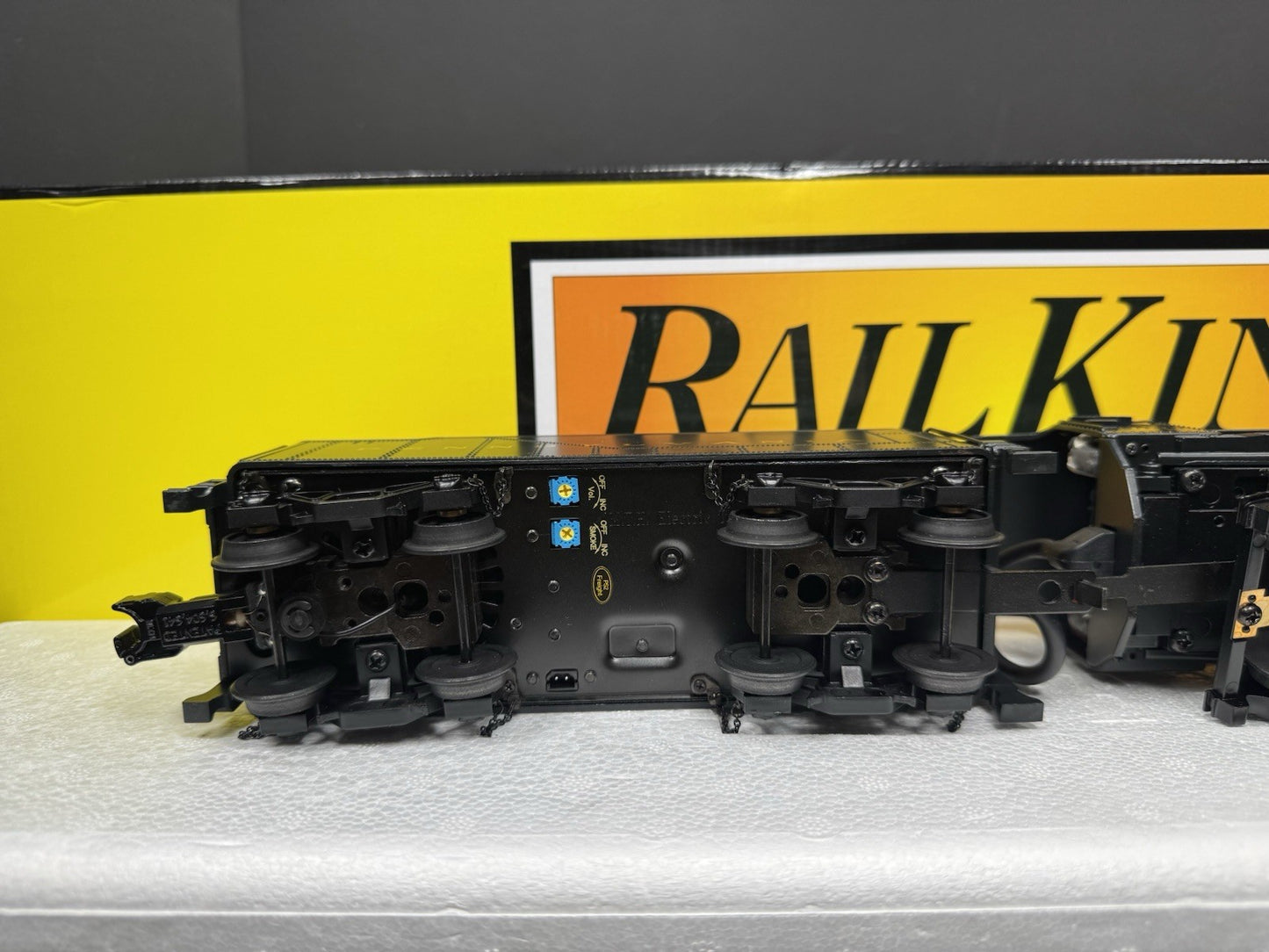 MTH RailKing 30-1550-1E PRR 4-6-2 K-4s Pacific steam engine #3772 PS2 BCR LNIB12