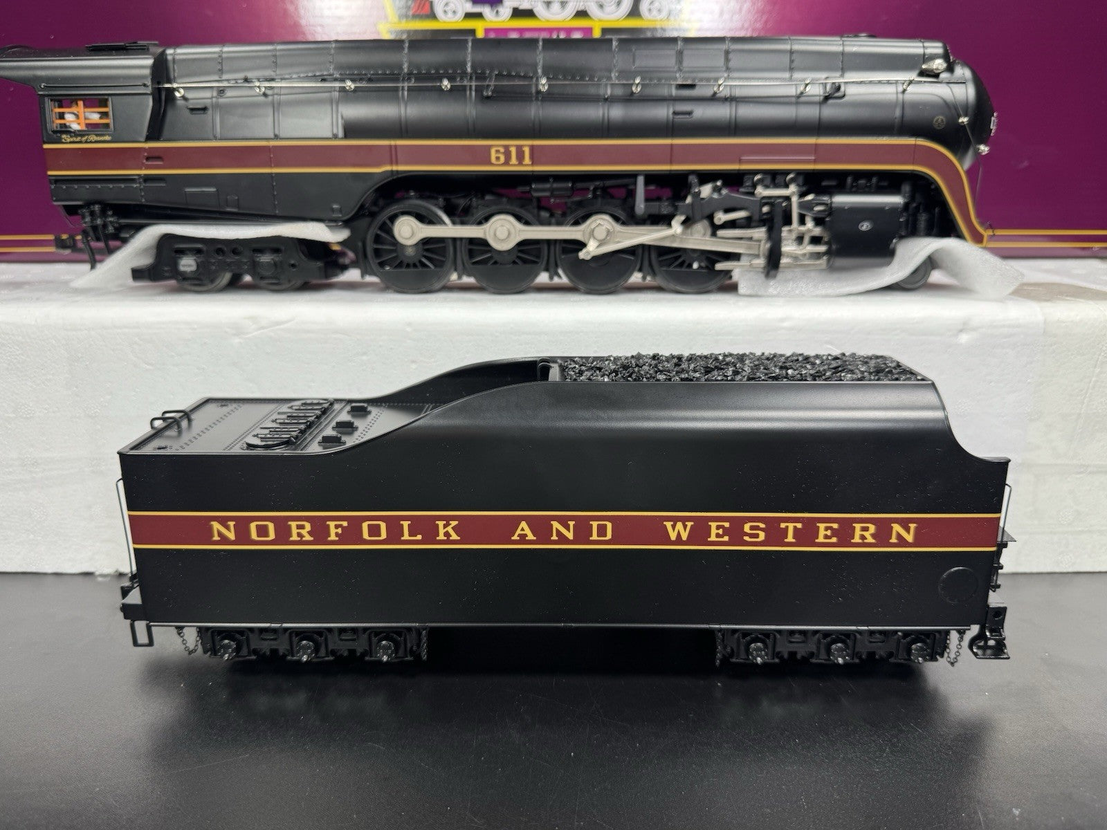 MTH 20-3947-1 Norfolk & Western N&W 4-8-4 J-class steam engine #611 PS3 LNIB11