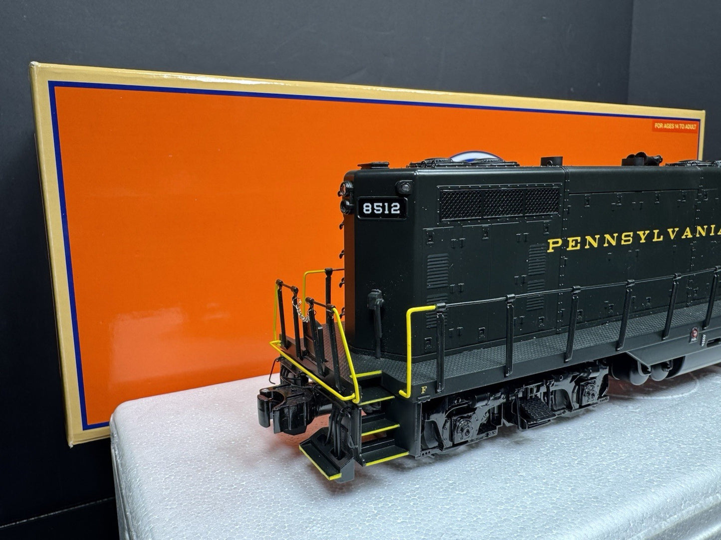 Lionel LEGACY 6-28573 Pennsylvania PRR GP7 diesel engine #8512 LNIB1