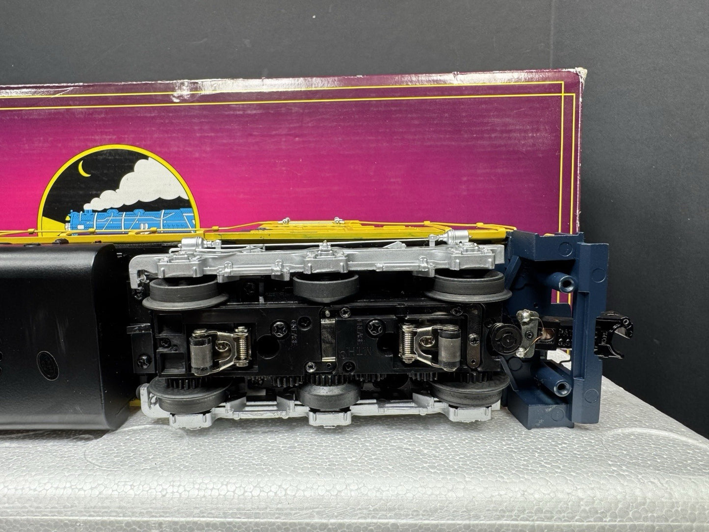 MTH 20-20245-1 Santa Fe SD40-2 diesel engine #5025 PS3 LNIB11