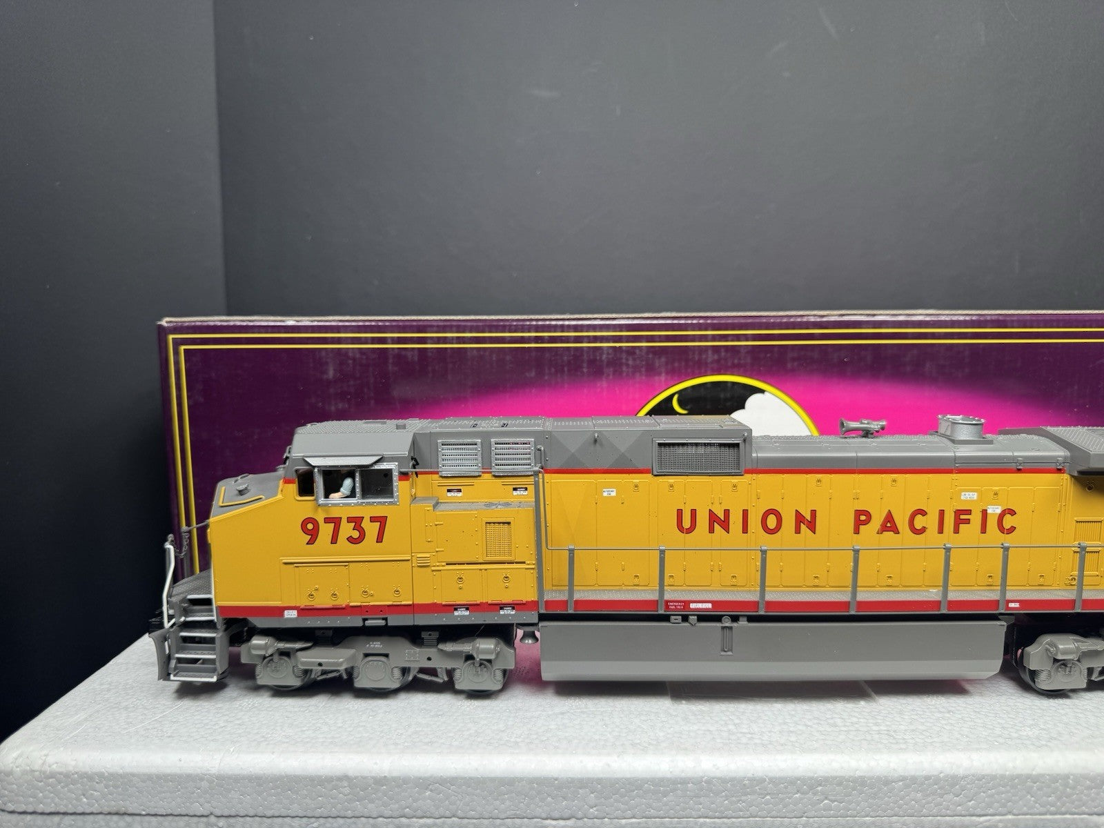 MTH 20-2270-1 Union Pacific UP Dash-9 diesel engine #9737 PS2 BCR LNIB2