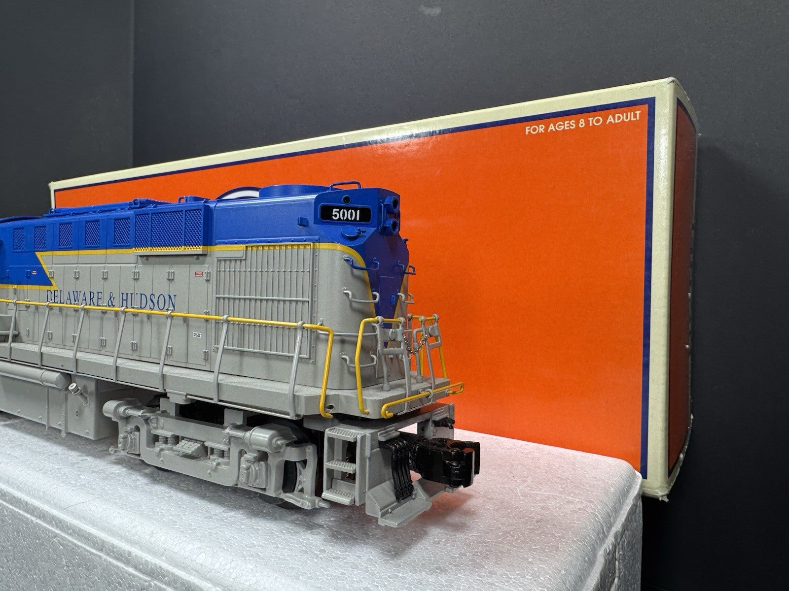 Lionel 6-18596 TMCC Delaware & Hudson D&H RS-11 diesel engine #501 EX9