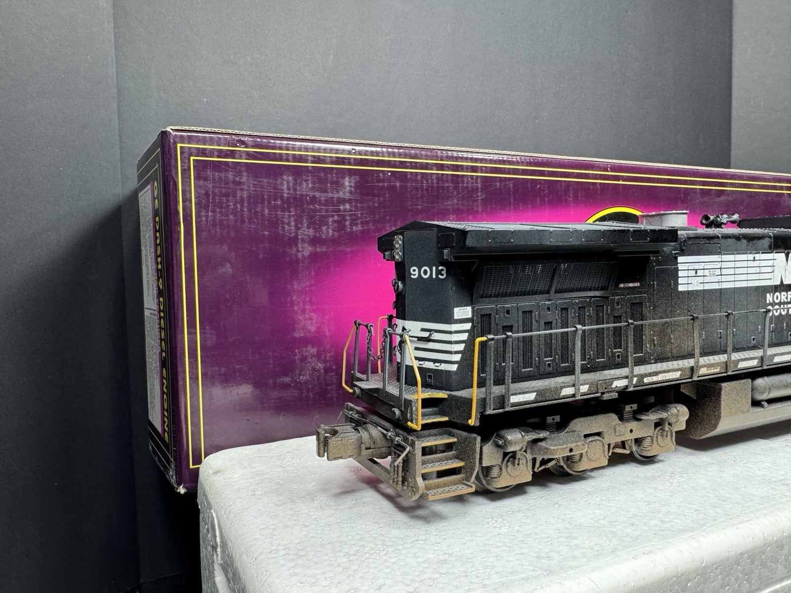 MTH 20-2267-1 Norfolk Southern NS Dash-9 diesel engine #9013 PS2 BCR EX4
