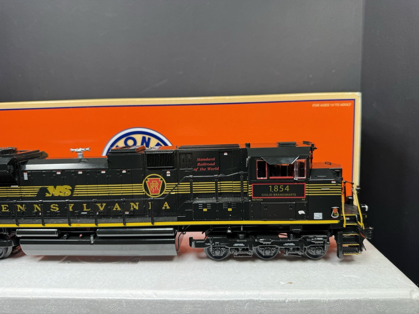 Lionel LEGACY 6-28316 NS heritage Pennsylvania SD70ACe diesel engine #1854 LNIB8