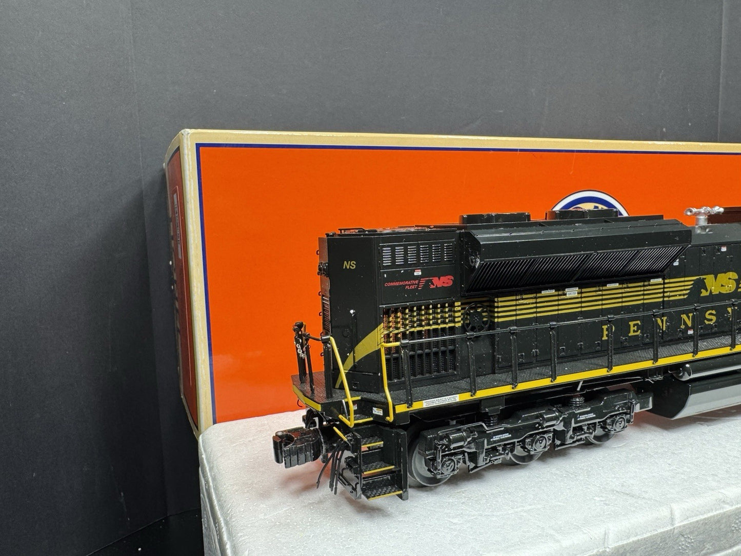 Lionel LEGACY 6-28316 NS heritage Pennsylvania SD70ACe diesel engine #1854 LNIB6