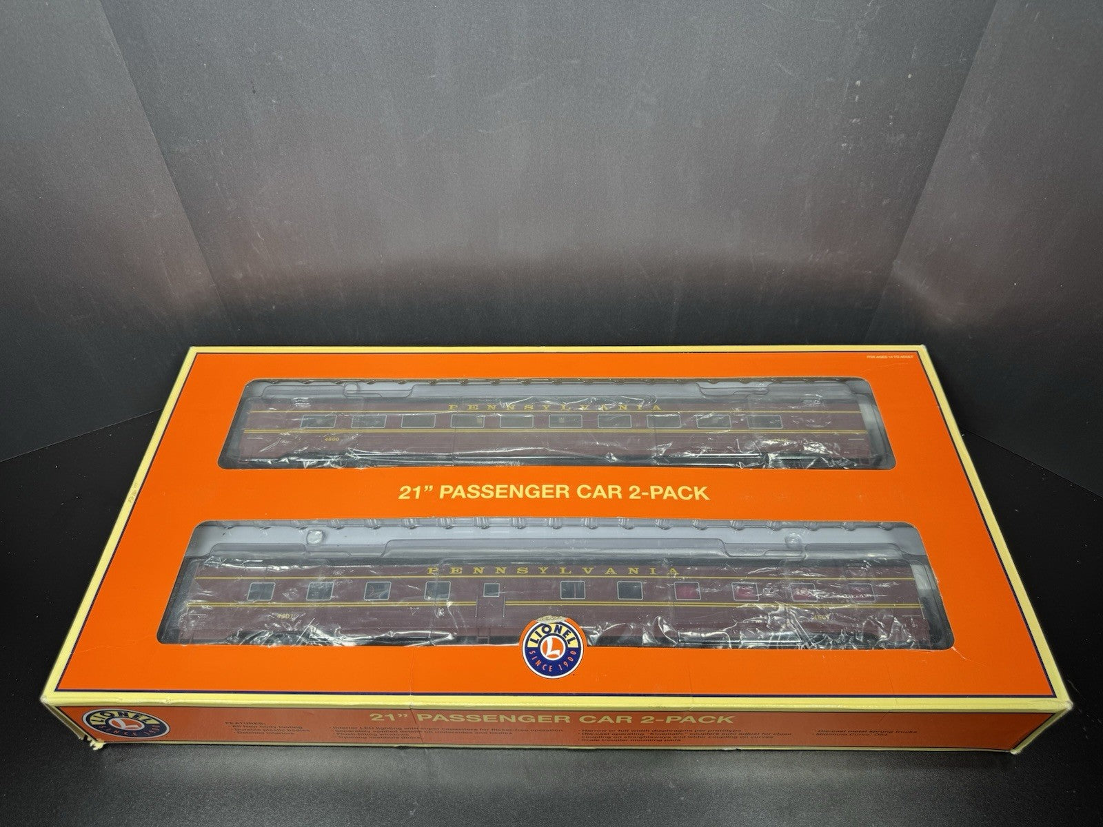 Lionel 6-83002 PRR Broadway Limited 21" StationSounds diner 2-car set LNIB5
