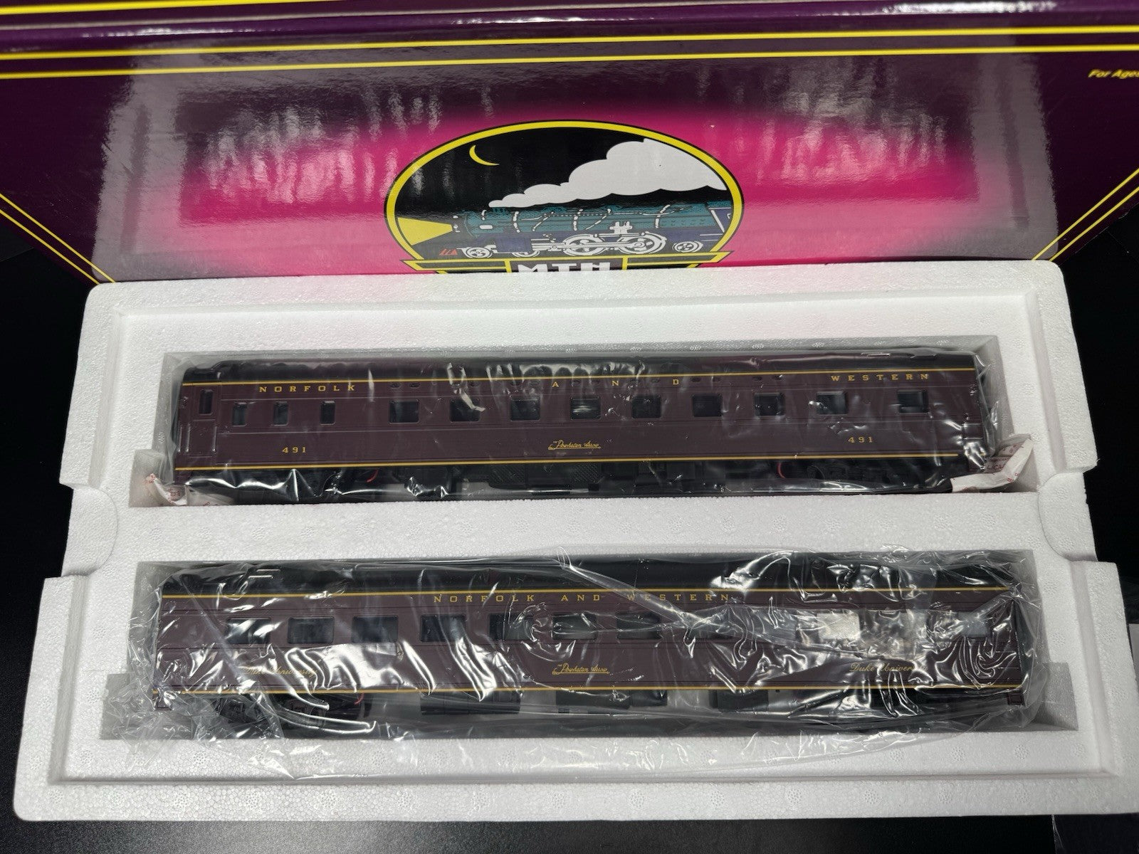 MTH 20-6614 Norfolk & Western N&W 70' streamlined sleeper diner 2-car set LNIB1