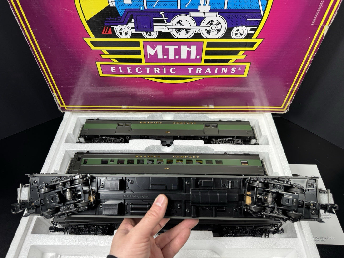 MTH 20-65266 Reading RDG 70' streamlined passenger 5-car set LNIB4