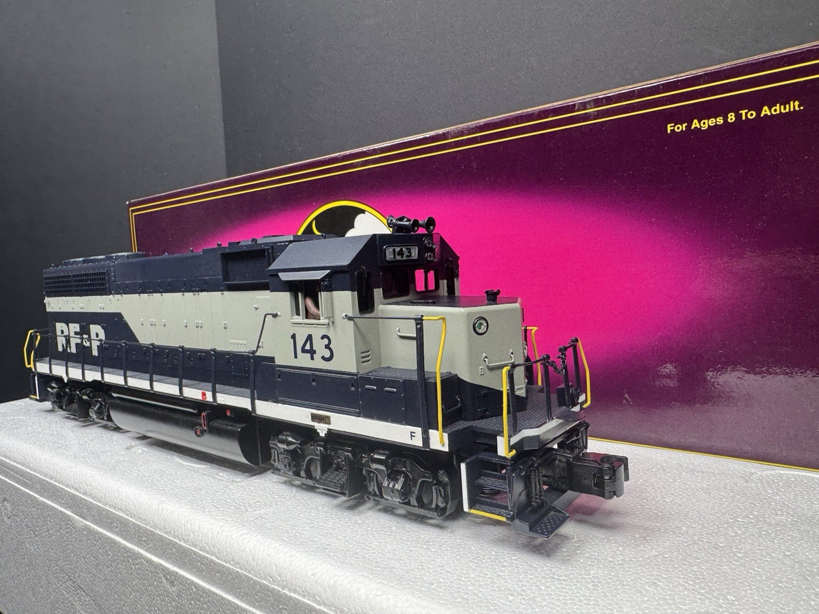 MTH 20-2425-1 Richmond RF&P GP-40 diesel engine #143 PS2 BCR LNIB1