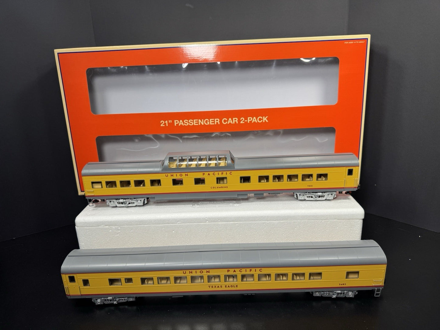 Lionel 1927050 Union Pacific UP 21" excursion 2-car expansion set LNIB0