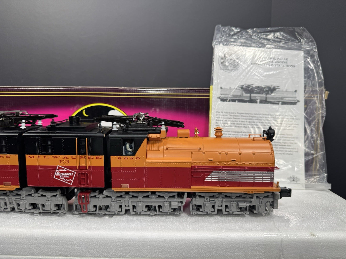 MTH 20-5511-1 Milwaukee Road E-2 Bi-Polar electric engine #E3 PS2 BCR EX8