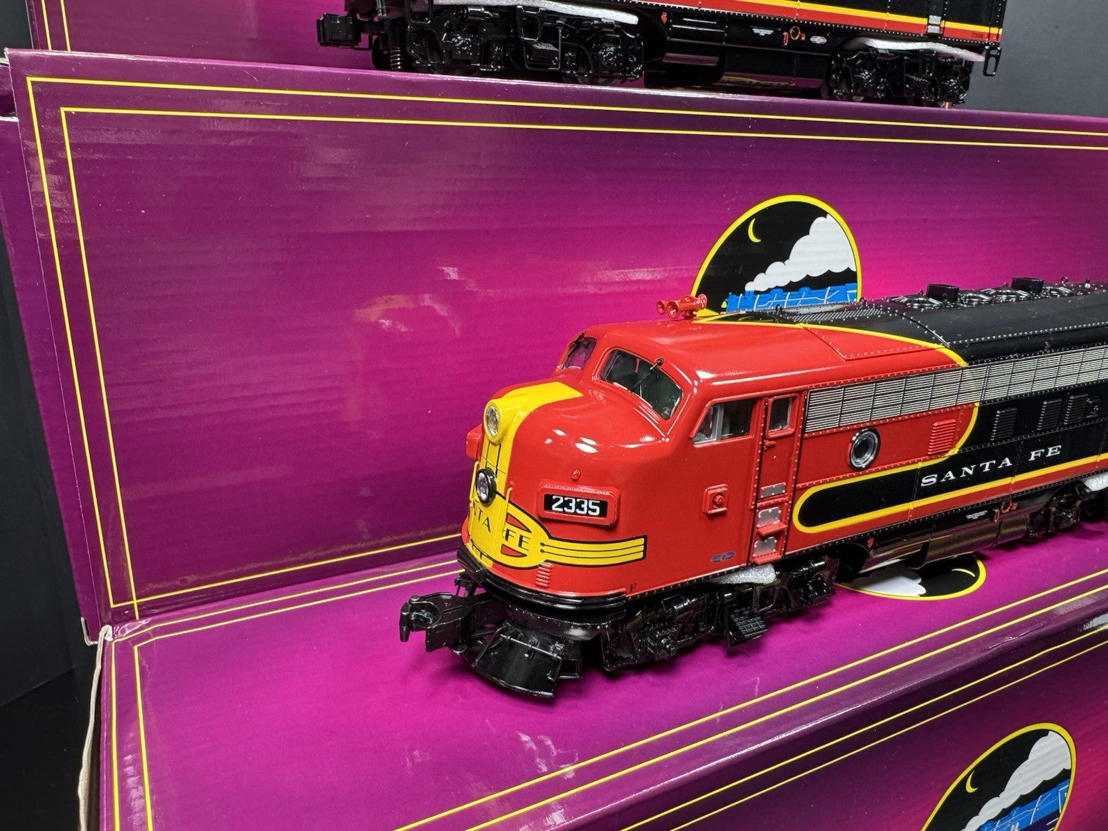MTH 20-21601-1 Santa Fe Black Bonnet F-3 diesel engine ABA set #2334 #2335 NIB11