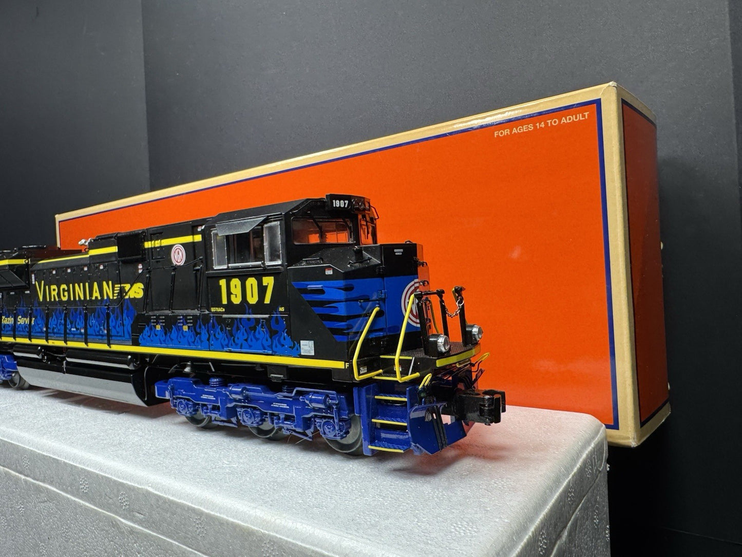 Lionel LEGACY 6-28333 NS heritage Virginian SD70ACe diesel engine #1907 LNIB9