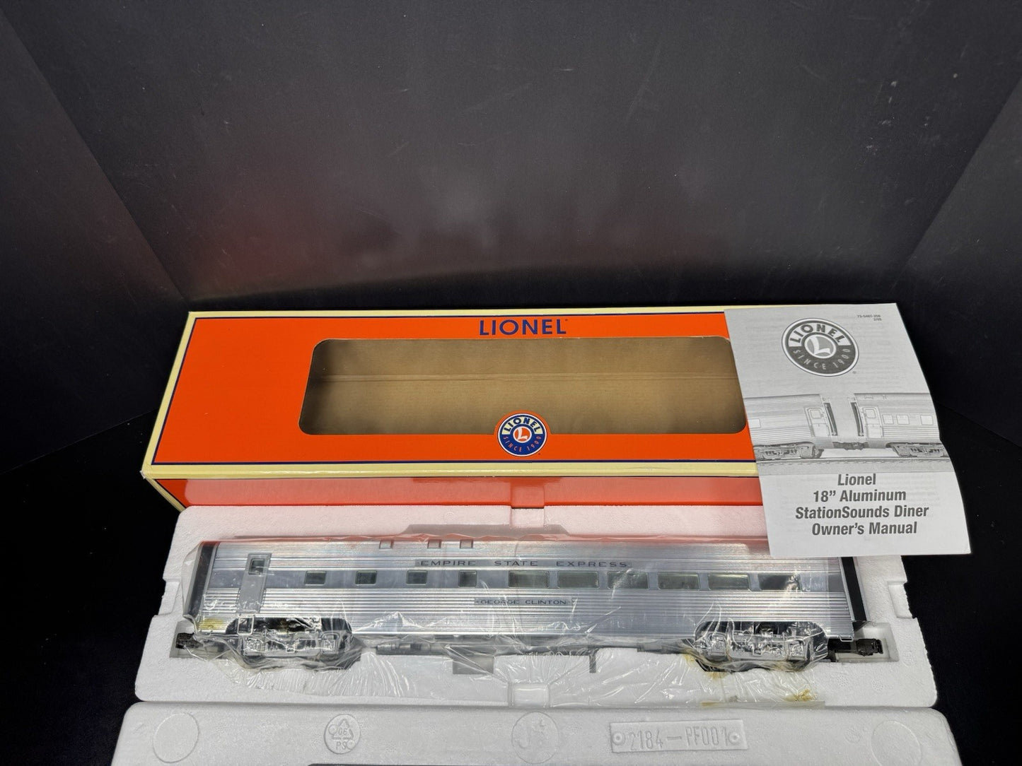Lionel 6-29181 NYC Empire State Express 18" StationSounds diner car LNIB11