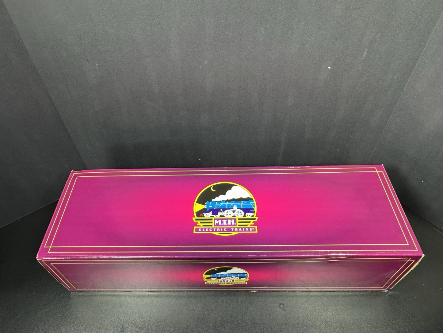 MTH 20-64211 Reading 70' streamlined full-length vista dome passenger car LNIB14