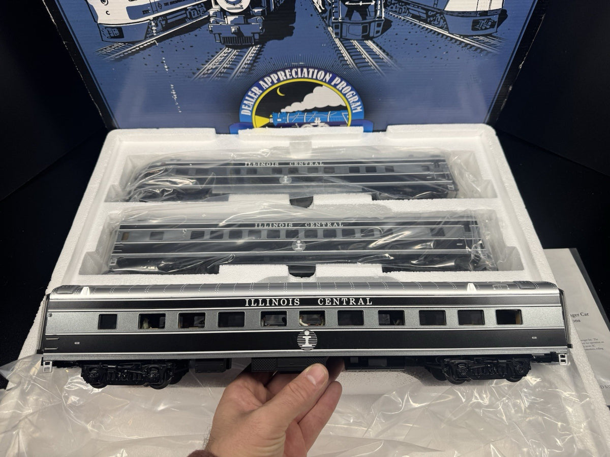 MTH 20-65153 DAP Illinois Central IC 70' streamlined passenger 5-car set LNIB3