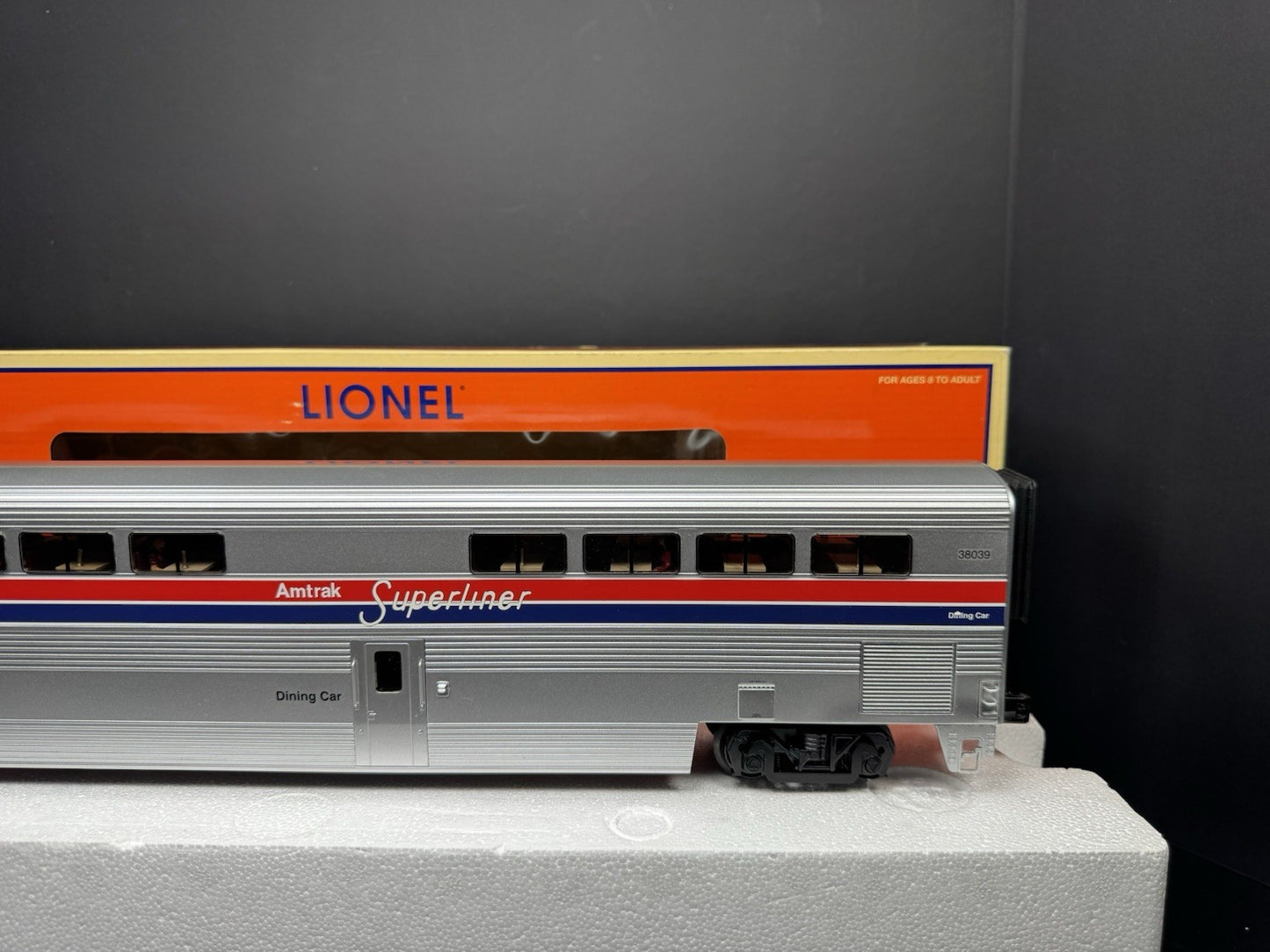 Lionel 6-15396 Amtrak Superliner 18" aluminum StationSounds diner car LNIB8