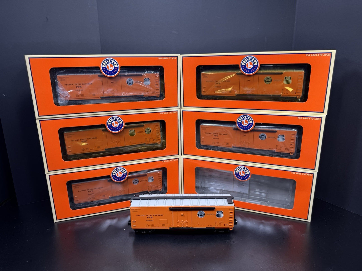 Lionel 6-17319 Pacific Fruit Express PFE orange reefer car 6-pack LNIB0