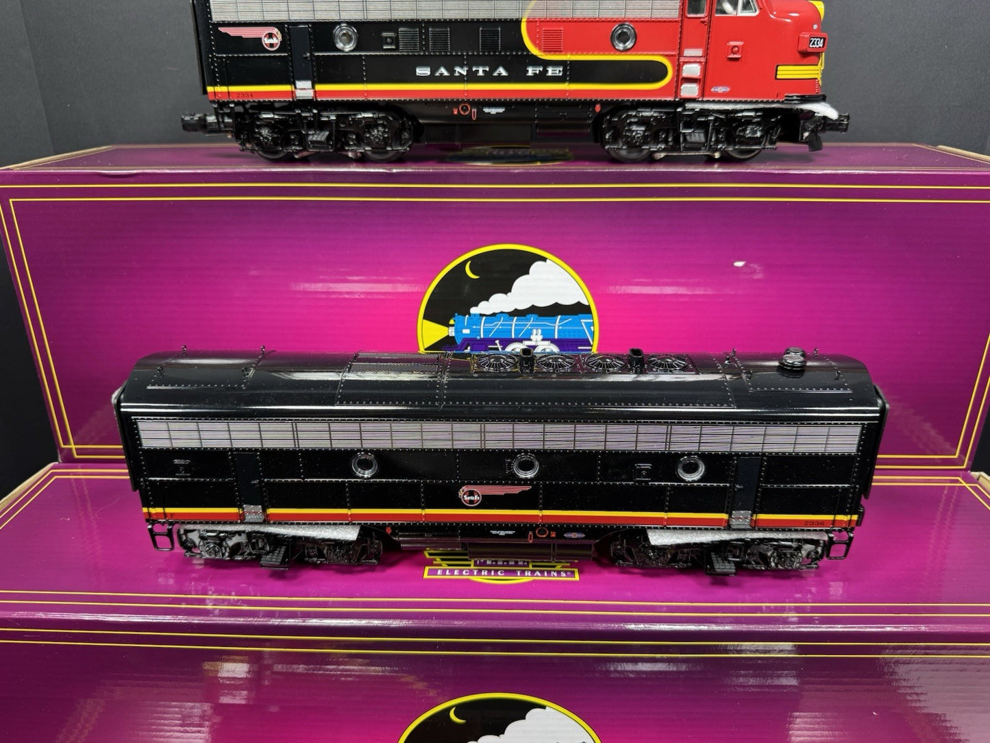 MTH 20-21601-1 Santa Fe Black Bonnet F-3 diesel engine ABA set #2334 #2335 NIB9