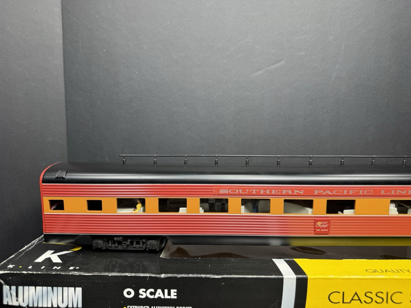 K-Line K4688-42952 Southern Pacific SP 21" aluminum observation car #2952 LNIB2