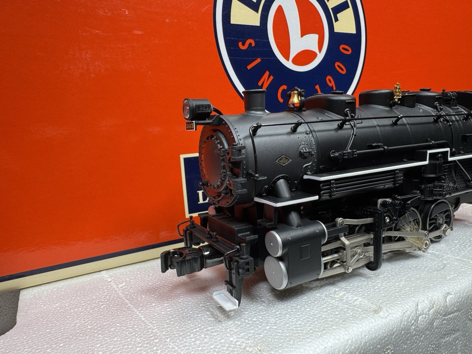 Lionel 6-38048 TMCC Nickel Plate Road NKP USRA 0-8-0 steam engine #303 LNIB1