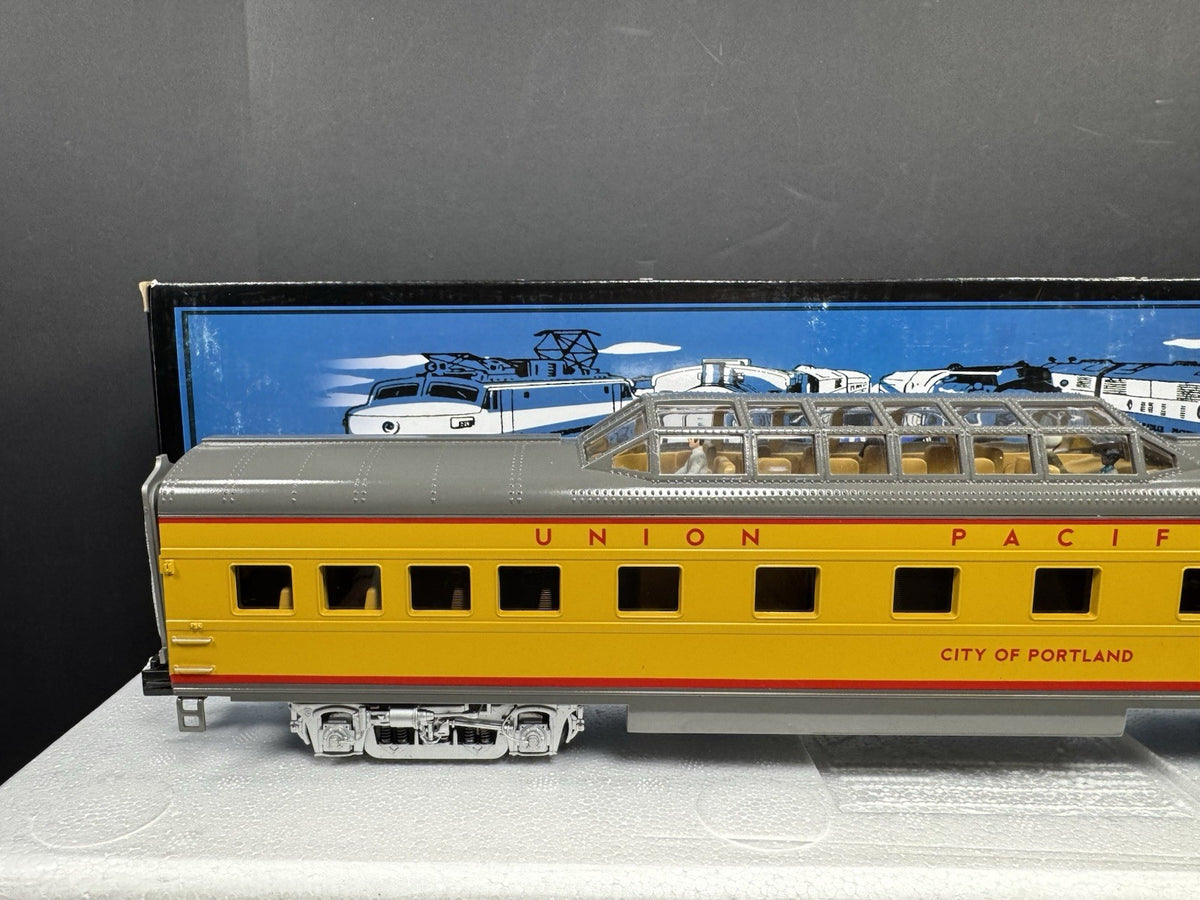 MTH 20-67147 Union Pacific UP 70' City of Portland vista dome passenger car LNIB2