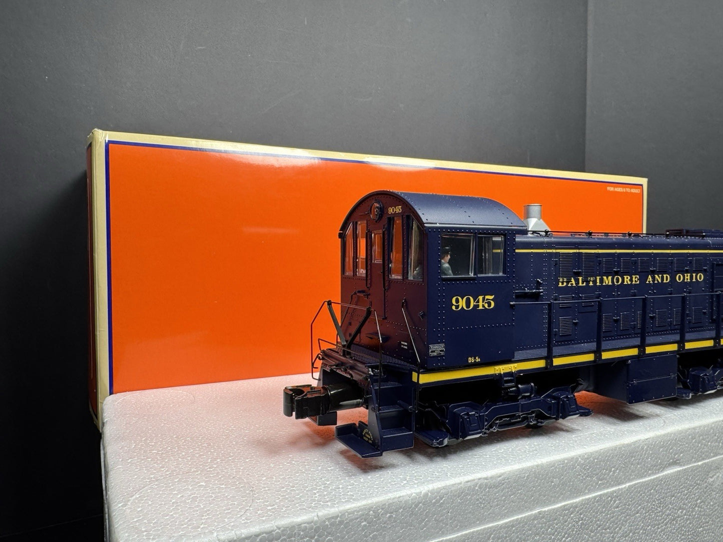 Lionel 6-28539 TMCC Baltimore & Ohio B&O S-2 diesel switcher engine #9045 LNIB5