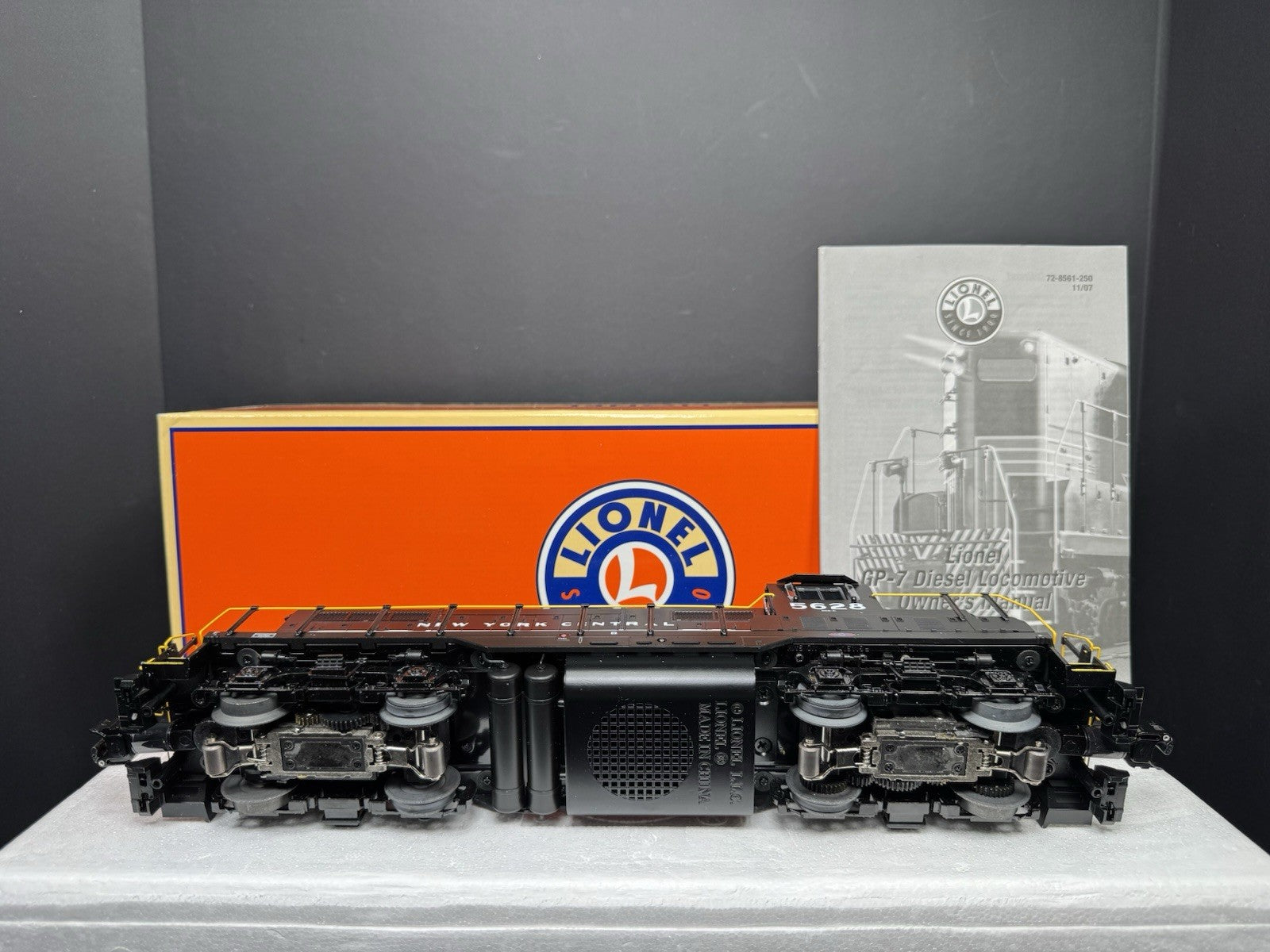 Lionel LEGACY 6-28561 New York Central NYC GP-7 diesel engine #5628 LNIB10