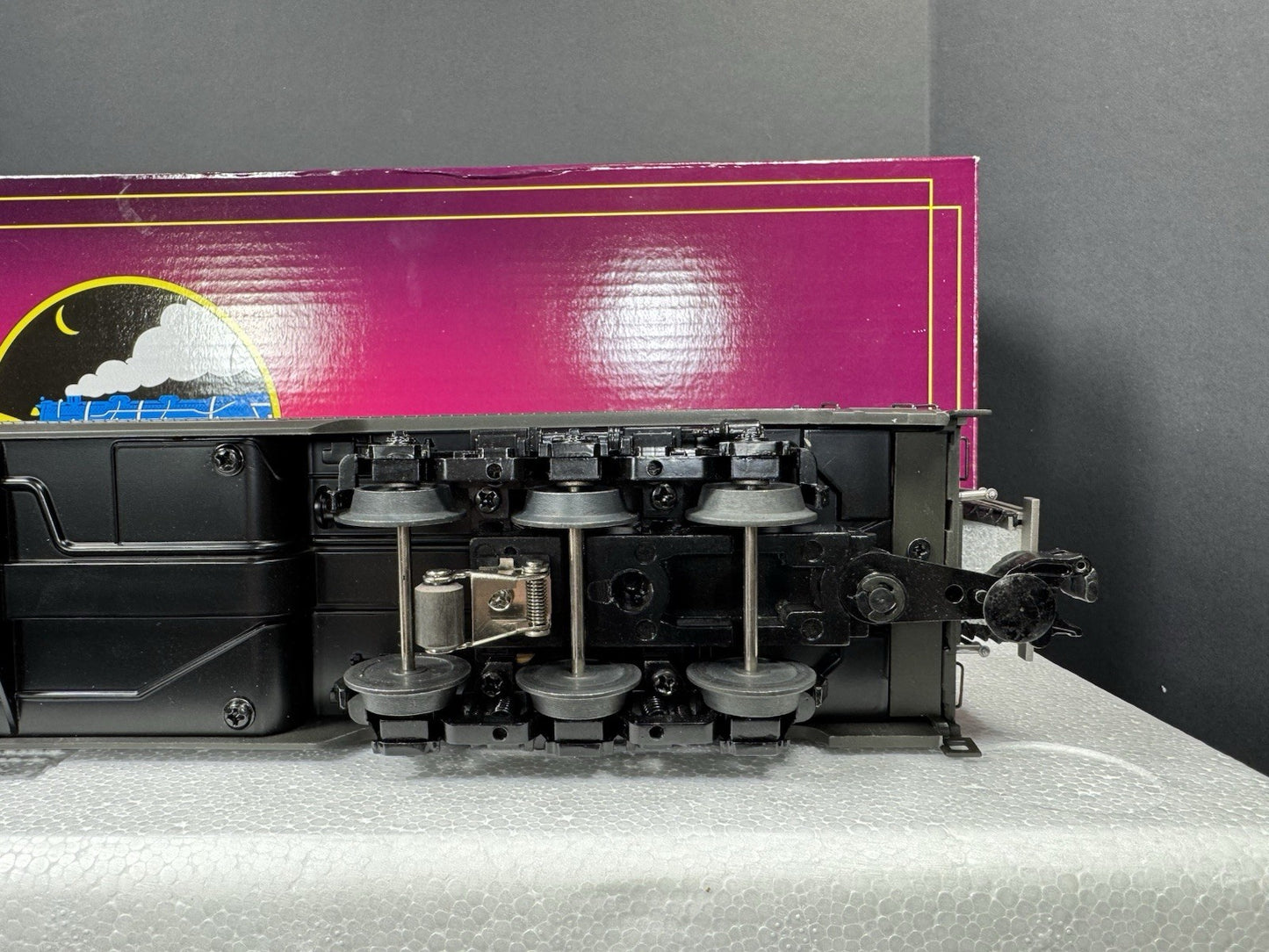 MTH 20-64211 Reading 70' streamlined full-length vista dome passenger car LNIB12