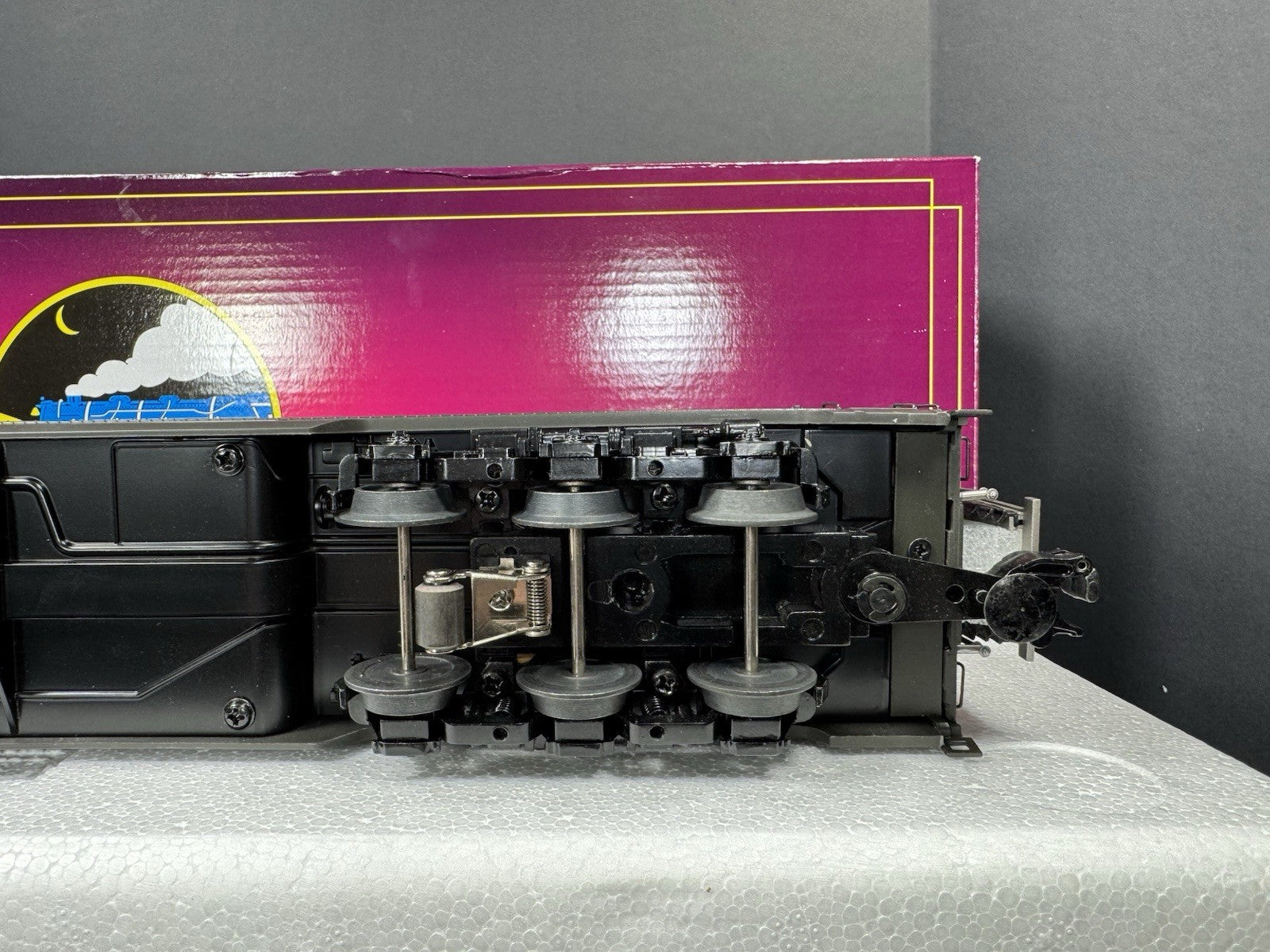 MTH 20-64211 Reading 70' streamlined full-length vista dome passenger car LNIB12