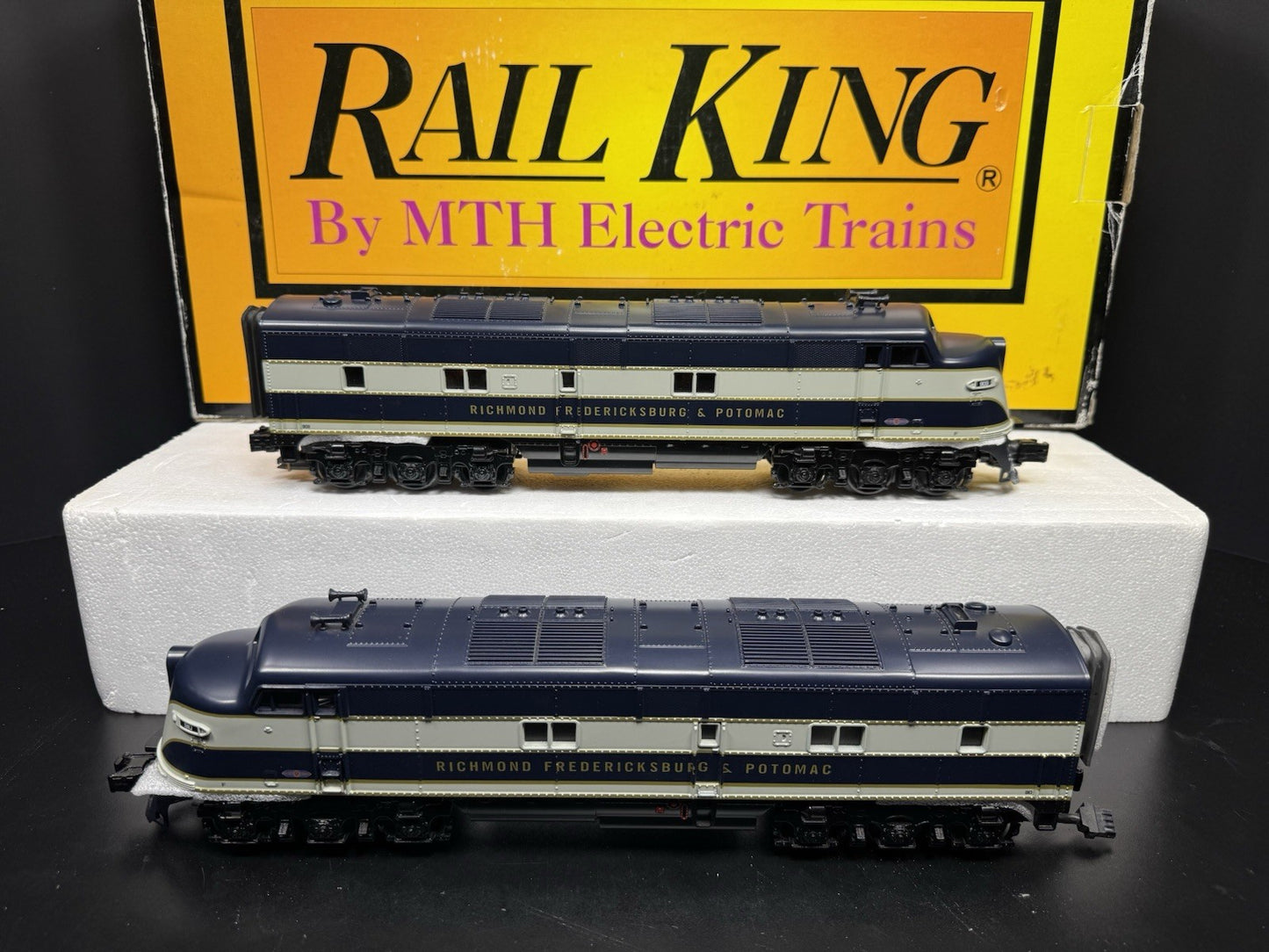MTH RailKing 30-2970-1 Richmond RF&P E-3 diesel engine AA set PS 2 BCR EX8