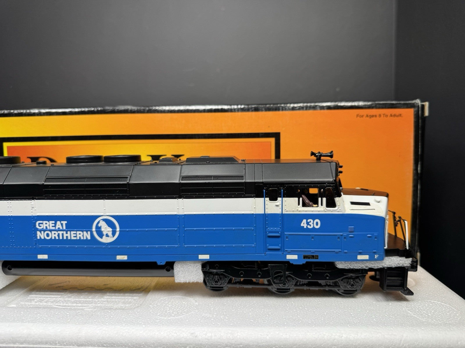 MTH RailKing 30-2459-3 Great Northern GN FP45 nonpowered diesel engine #430 LNIB8