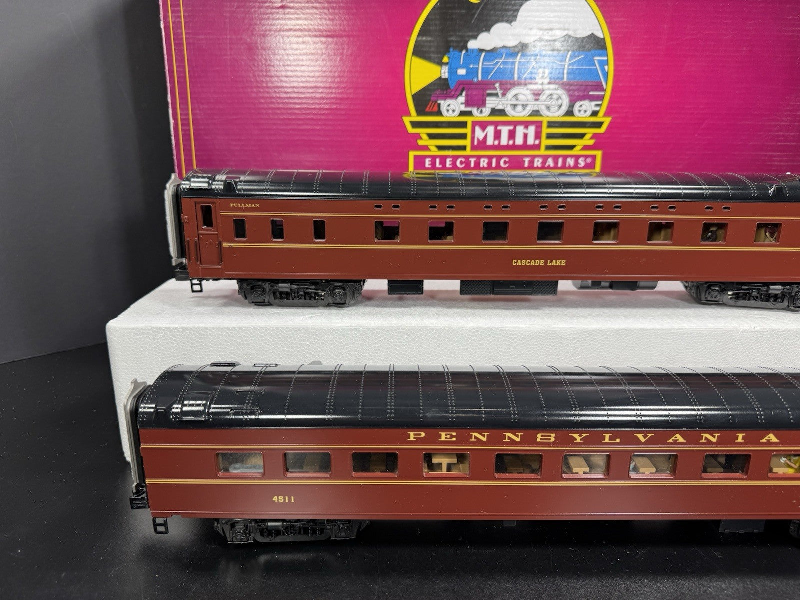 MTH 2064096 Pennsylvania PRR 70' sleeper diner passenger 2car set LNIB2