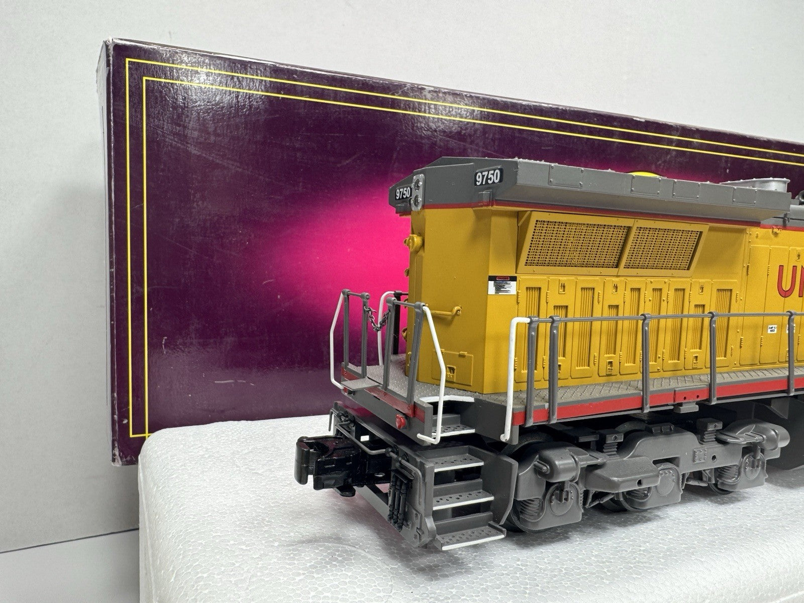 45037320